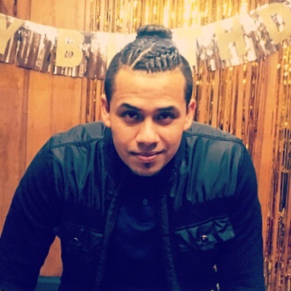 Meet your Posher, Richard - Picture 2 of 4